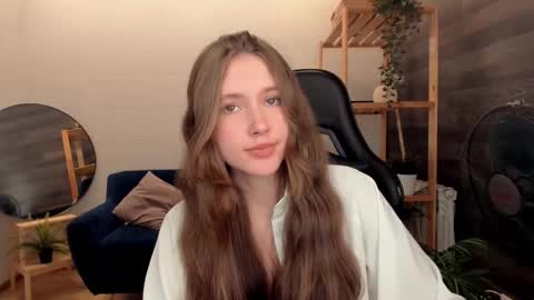 Snapshot of velvet_cherry chatting on 09-23-25, 03:59 velvet_cherry online show from 09-23-25, 03:59