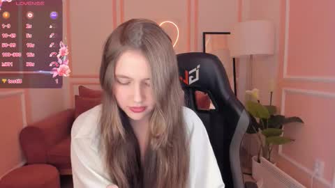 Snapshot of velvet_cherry chatting on 10-01-25, 04:46 velvet_cherry online show from 10-01-25, 04:46