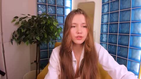 Snapshot of velvet_cherry chatting on 10-12-25, 03:33 velvet_cherry online show from 10-12-25, 03:33