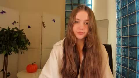 Snapshot of velvet_cherry chatting on 10-30-25, 03:02 velvet_cherry online show from 10-30-25, 03:02