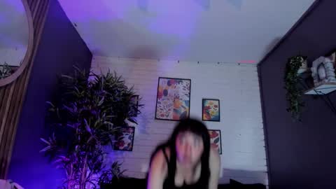 Snapshot of velvet_dreams_ chatting on 12-14-25, 11:26 Isabella online show from 12-14-25, 11:26