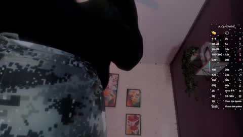 Snapshot of velvet_dreams_ chatting on 12-18-25, 11:05 Isabella online show from 12-18-25, 11:05