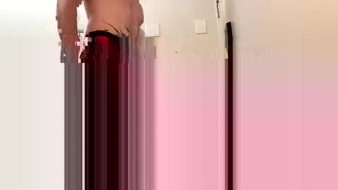 Snapshot of velvet_edge_xxx chatting on 12-17-25, 04:40 Dom Miguel online show from 12-17-25, 04:40