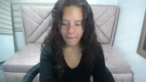 velvet_moon_v online show from 09-27-25, 01:16