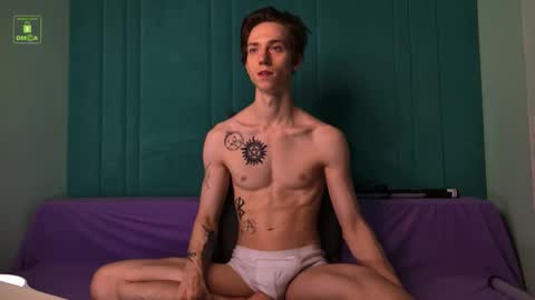 Snapshot of velvet_power chatting on 11-09-25, 04:22 Ares online show from 11-09-25, 04:22