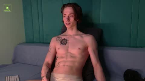 Snapshot of velvet_power chatting on 02-11-26, 04:28 Ares online show from 02-11-26, 04:28