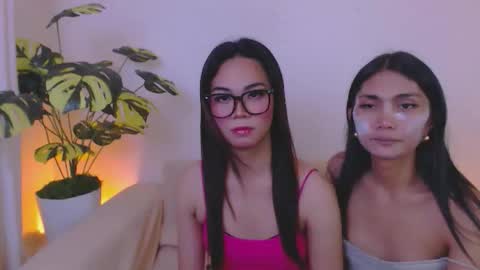 Velvet online show from 05-29-26, 01:36
