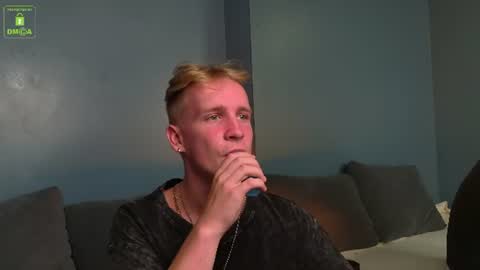 Snapshot of velvet_shard chatting on 07-12-26, 10:17 EDWIN online show from 07-12-26, 10:17