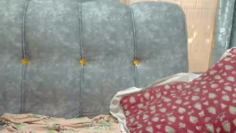 velvet online show from 02-25-25, 05:08