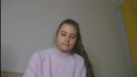 velveted_ivy online show from 11-25-25, 01:00