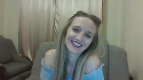 Snapshot of velvetintuition chatting on 05-24-26, 09:20 velvetintuition online show from 05-24-26, 09:20