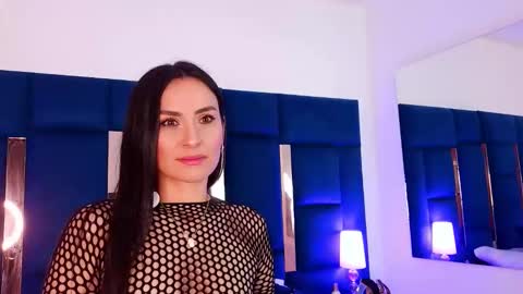 Snapshot of velvetlunaa chatting on 05-14-26, 01:51 Velvet online show from 05-14-26, 01:51