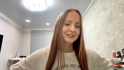 Snapshot of velvetmary chatting on 11-23-25, 10:59 Rachel online show from 11-23-25, 10:59