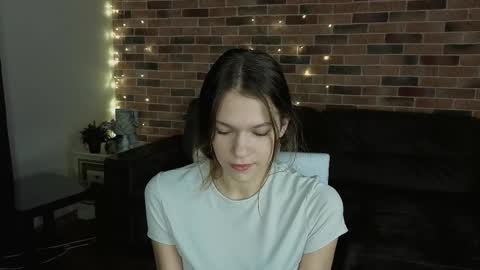 Snapshot of velvetrisque chatting on 01-12-26, 06:29 Kelly online show from 01-12-26, 06:29