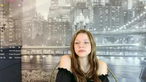 Snapshot of velvetrisque chatting on 05-21-26, 07:15 Kelly online show from 05-21-26, 07:15