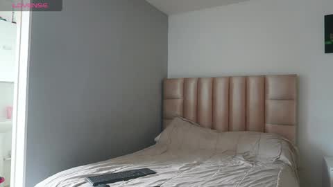 velvet online show from 04-18-26, 06:45