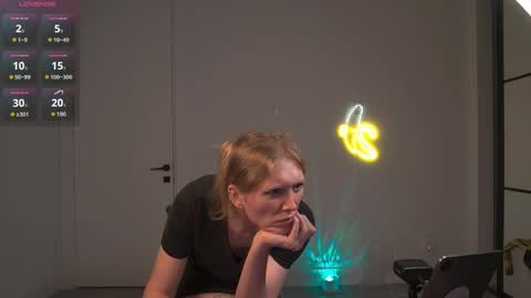 VelvetTGirl online show from 04-07-26, 11:43