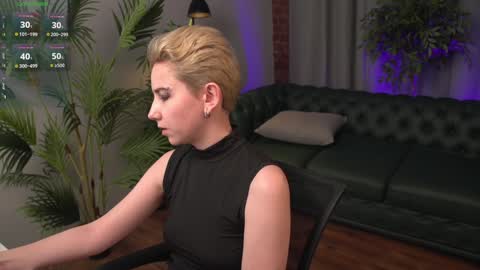 CLEOshort hair  TIna long hair  online show from 01-14-25, 05:56