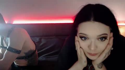 Snapshot of velvetvicecouple chatting on 03-15-26, 02:39 VelvetVice online show from 03-15-26, 02:39