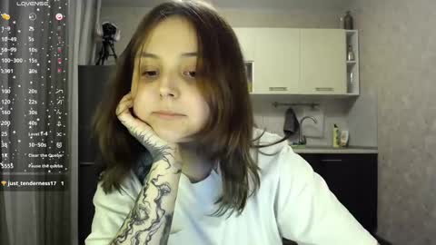 Snapshot of vendymories chatting on 01-12-25, 12:07 eva 3 online show from 01-12-25, 12:07