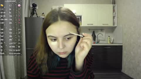 Snapshot of vendymories chatting on 01-12-25, 10:01 eva 3 online show from 01-12-25, 10:01