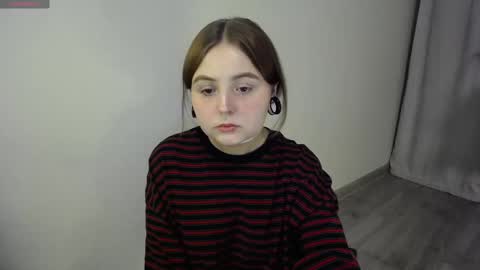 Snapshot of vendymories chatting on 02-03-25, 10:11 eva 3 online show from 02-03-25, 10:11