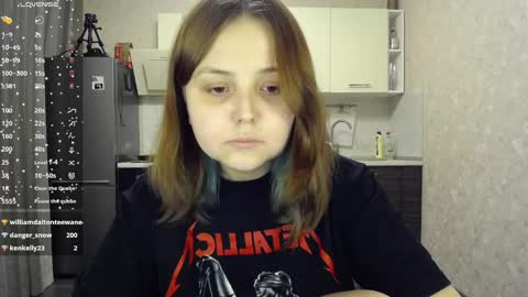 Snapshot of vendymories chatting on 02-11-25, 11:22 eva 3 online show from 02-11-25, 11:22