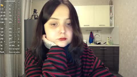 Snapshot of vendymories chatting on 02-13-25, 09:27 eva 3 online show from 02-13-25, 09:27