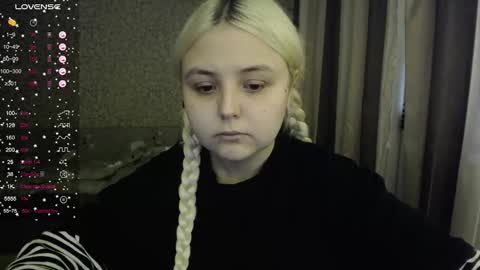 Snapshot of vendymories chatting on 10-06-25, 04:54 eva 3 online show from 10-06-25, 04:54
