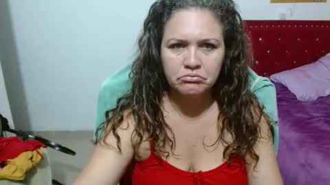 Snapshot of venecasexy44 chatting on 04-22-26, 09:11 venecasexy44 online show from 04-22-26, 09:11