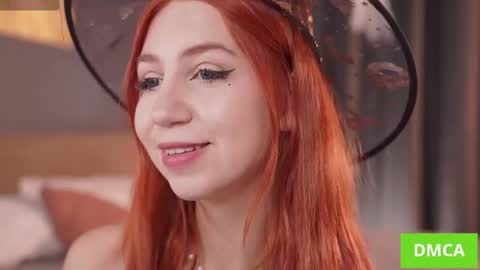 Snapshot of venelopa chatting on 10-19-25, 03:23 Venelopa online show from 10-19-25, 03:23