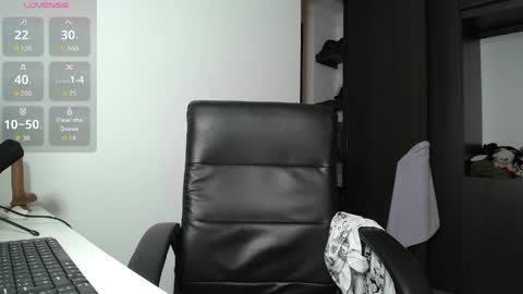 Venelope 3 online show from 04-21-26, 03:24