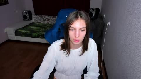 veneradi615 online show from 02-15-25, 06:44