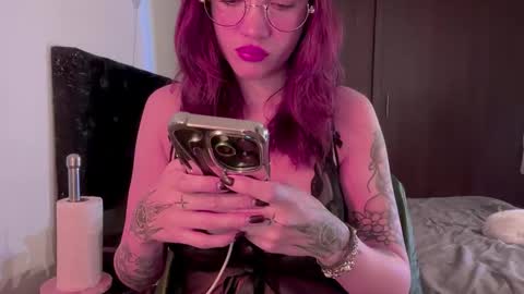 Lanna   online show from 10-21-25, 11:55