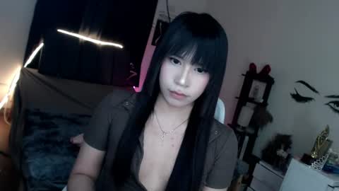 Snapshot of veniceseduction chatting on 06-15-26, 11:45 veniceseduction online show from 06-15-26, 11:45