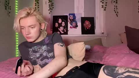 Dorian online show from 02-02-25, 07:14