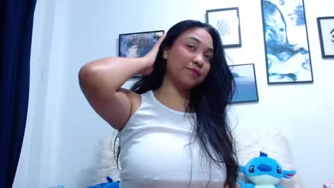 Snapshot of venus_0110 chatting on 01-22-25, 05:05 Venus Veracruz online show from 01-22-25, 05:05