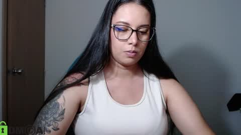 Snapshot of venus__24 chatting on 05-06-26, 05:03 venus online show from 05-06-26, 05:03