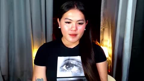 Snapshot of venus_colly chatting on 04-17-26, 02:03 I am Colly Your mystery girl online show from 04-17-26, 02:03