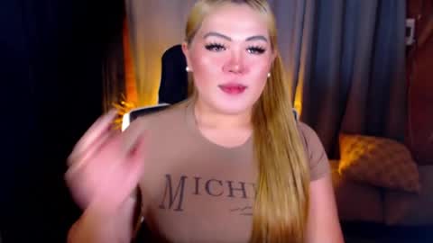 Snapshot of venus_colly chatting on 07-11-26, 03:09 I am Colly Your mystery girl online show from 07-11-26, 03:09
