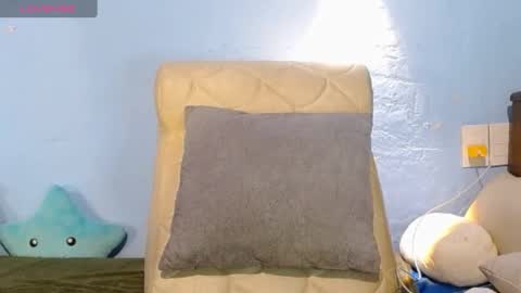 Catalina online show from 09-10-25, 01:49