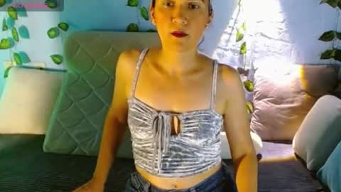 Catalina online show from 05-10-26, 01:11