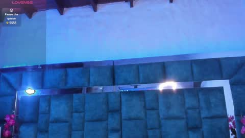 Snapshot of venus_velez chatting on 01-23-25, 01:24 Venus online show from 01-23-25, 01:24