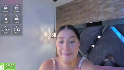 Snapshot of venus_velez chatting on 12-17-25, 12:33 Venus online show from 12-17-25, 12:33