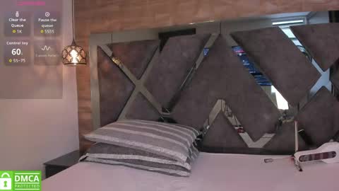 Snapshot of venus_velez chatting on 05-13-26, 12:35 Venus online show from 05-13-26, 12:35