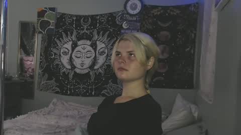 Miss Venus online show from 11-05-25, 02:28