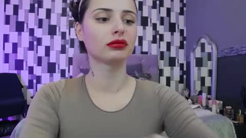 venusinylons online show from 11-15-25, 02:02