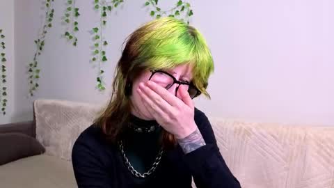 Snapshot of veolatownson chatting on 09-18-25, 07:38 Erica online show from 09-18-25, 07:38