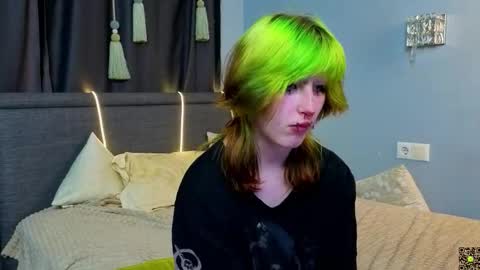 Snapshot of veolatownson chatting on 10-13-25, 08:31 Erica online show from 10-13-25, 08:31