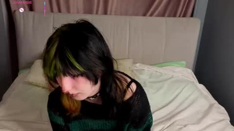 Snapshot of veolatownson chatting on 10-19-25, 08:09 Erica online show from 10-19-25, 08:09